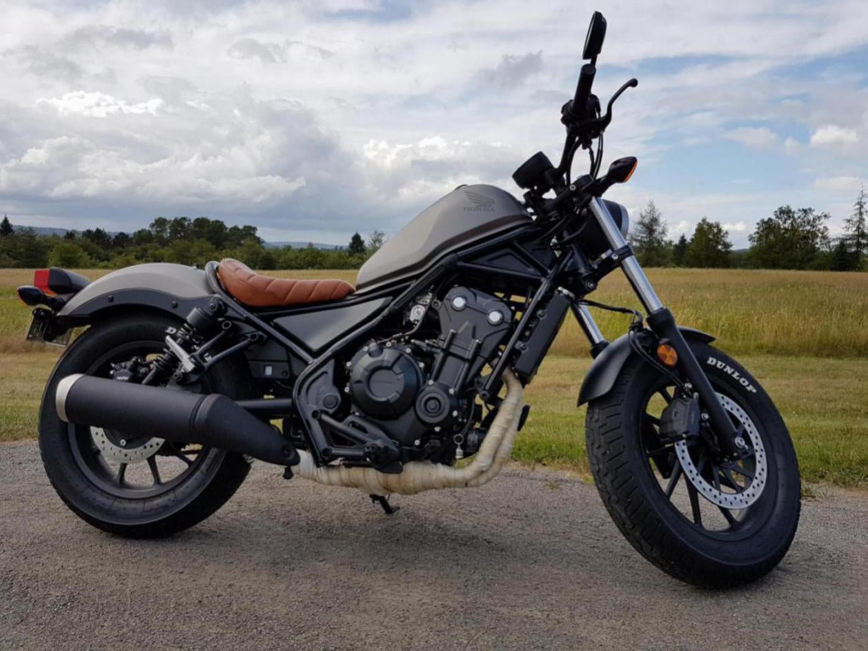 New seat from Steady Garage and wrapped exhaust | Honda Rebel 300, 500 ...